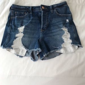 Hollister High Rise Boyfriend Short